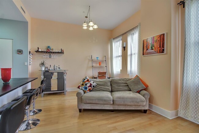 Building Photo - 4 Beacon Way