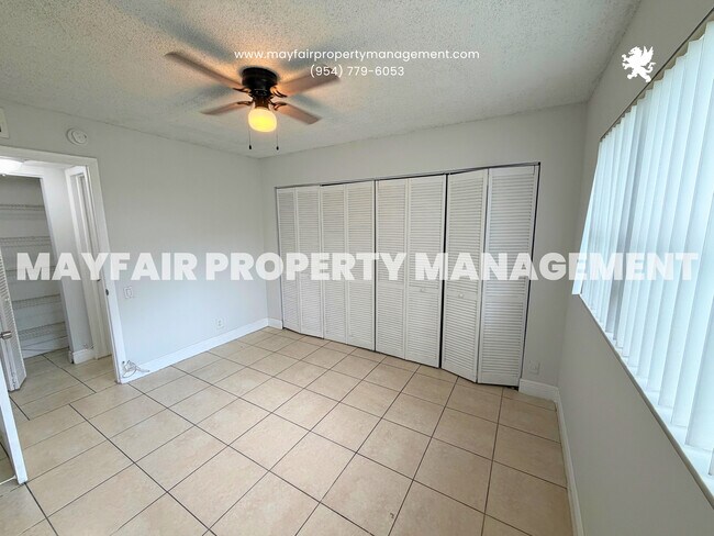Foto del edificio - 4469 Treehouse Ln