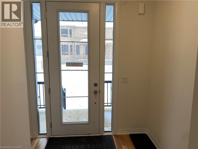 Building Photo - 70 Freedom Cres