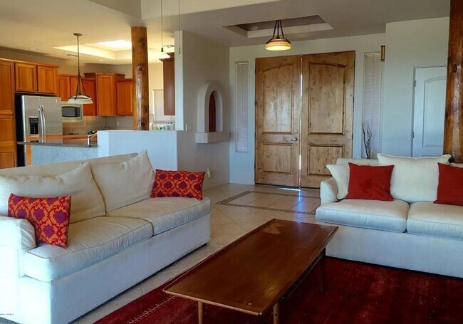 Building Photo - Spacious 4BR House in Tucson