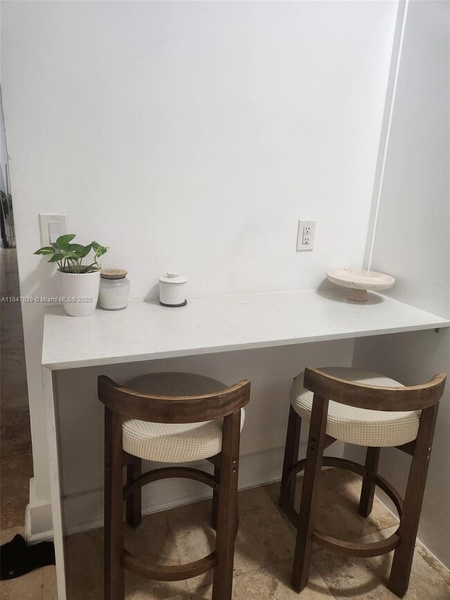 Foto del edificio - 6125 SW 63rd Terrace