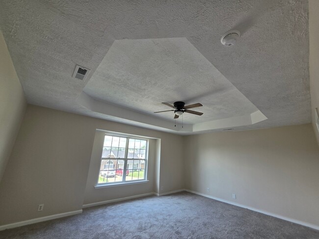 Foto del edificio - 1240 Shannon Ln