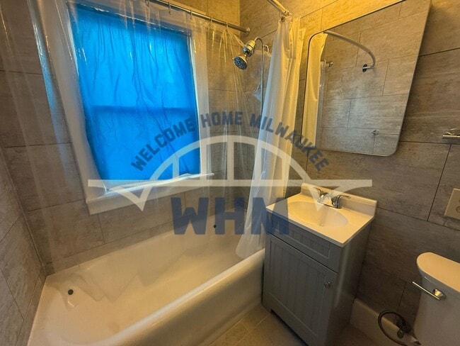 Building Photo - 642 E Conway St