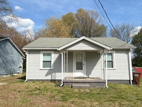 Building Photo - 223 Woodbury St