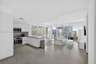 Building Photo - 68 SE 6th St