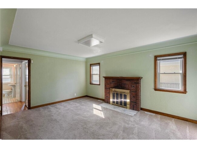 Building Photo - 2500 N Thomas Ave
