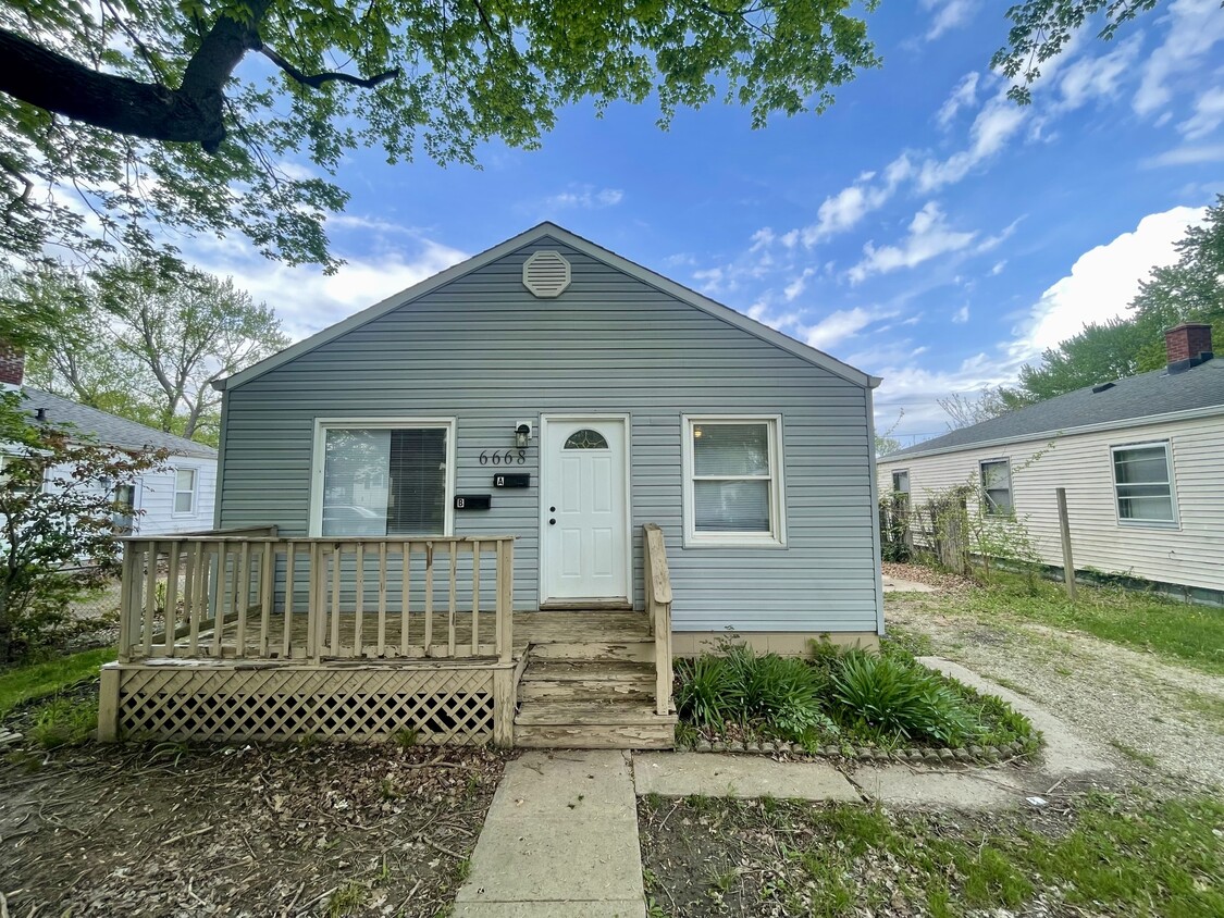 Primary Photo - 6668 E 17th St