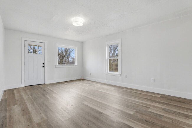 Foto del edificio - 1127 Rumsey Rd