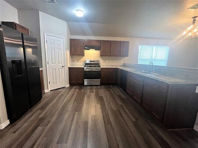 Foto del edificio - 5608 Gadwall Rd