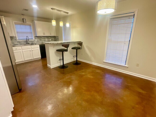 Foto del edificio - Great home for rent!