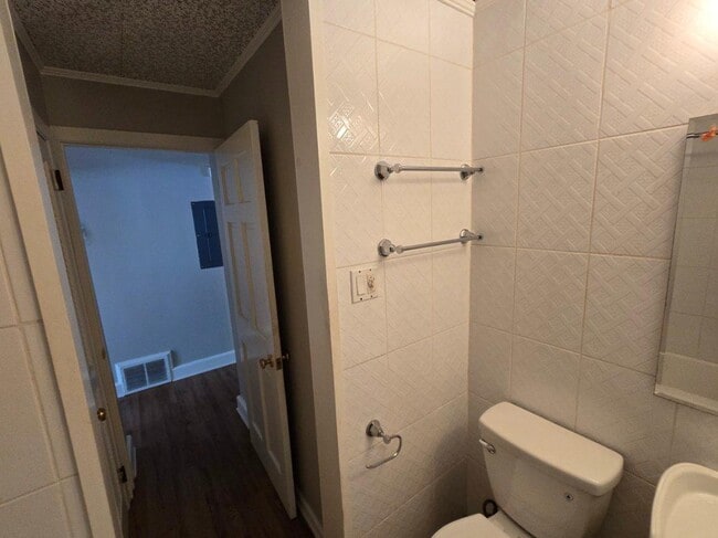 Photo - 430 Lindbergh Drive NE Apartment