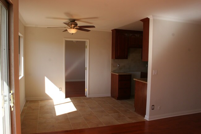 Dining Area - 1650 Livonia Ave