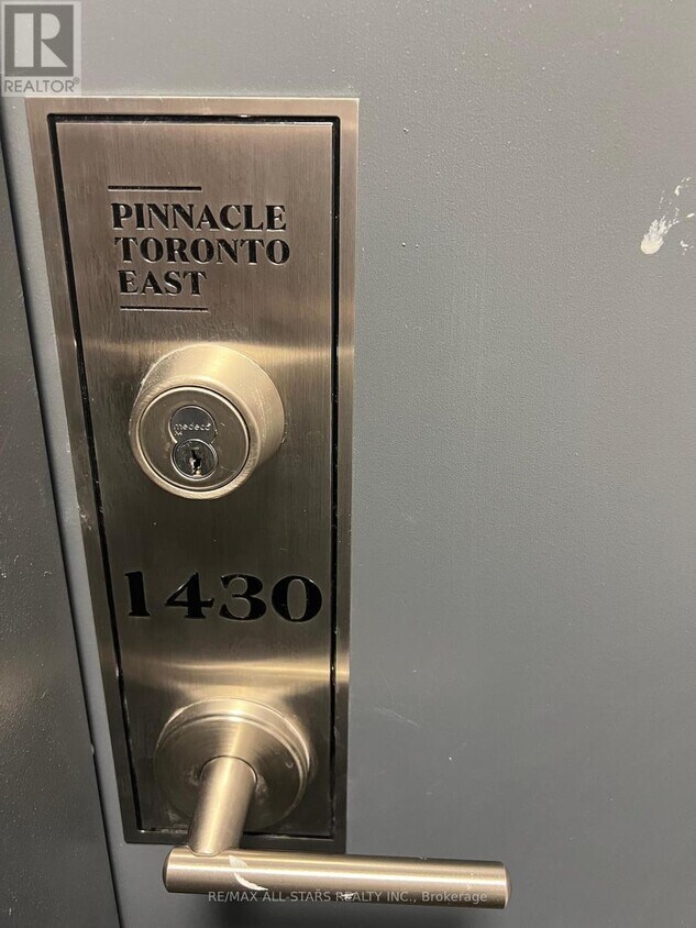 Photo principale - 3270 Sheppard Ave E