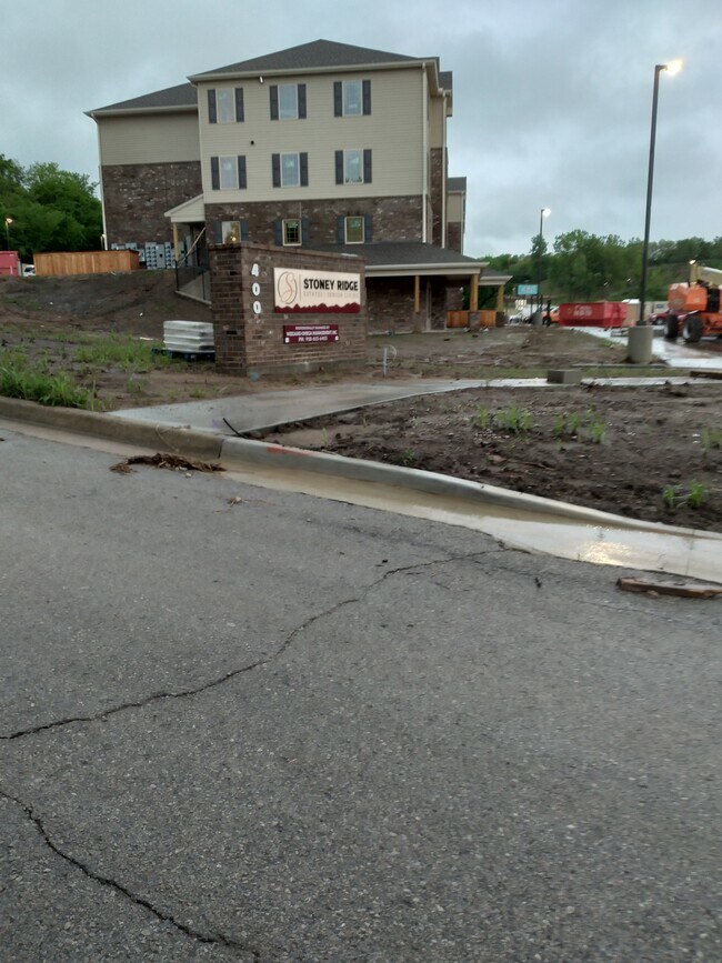 Stoney Ridge Estates A 55+ Senior Community 400 E Madison St Broken