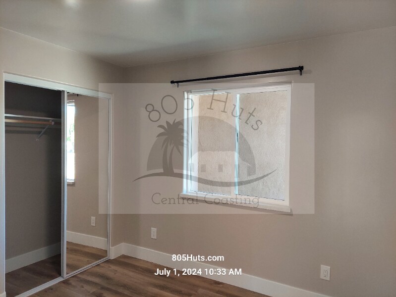 Foto del edificio - 1076 Rosewood Dr