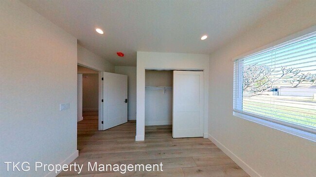 Building Photo - 6 br, 4 bath House - 392 N Citrus Street