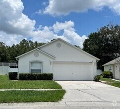 Building Photo - 5944 Lake Front Dr
