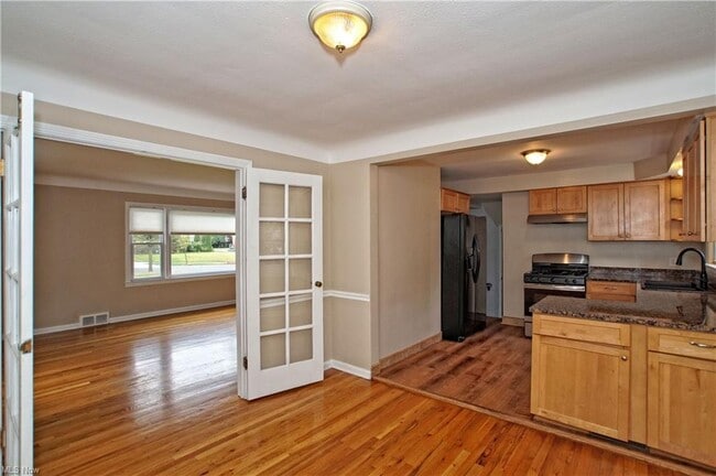 Building Photo - 21015 Halworth Rd