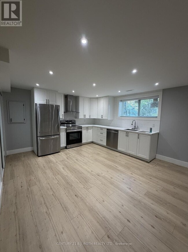 Building Photo - 56 Olive Crescent