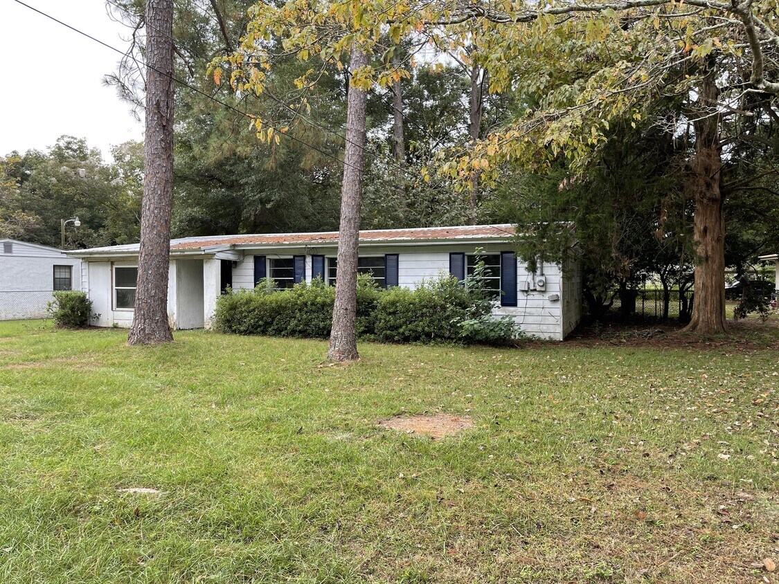 2404 Spurgeon St, Waycross, GA 31501 House Rental in Waycross, GA