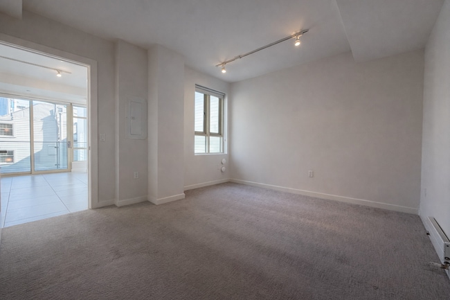 Foto del edificio - 1868 Van Ness Ave