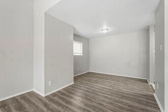 Building Photo - 14550 Fonmeadow Dr