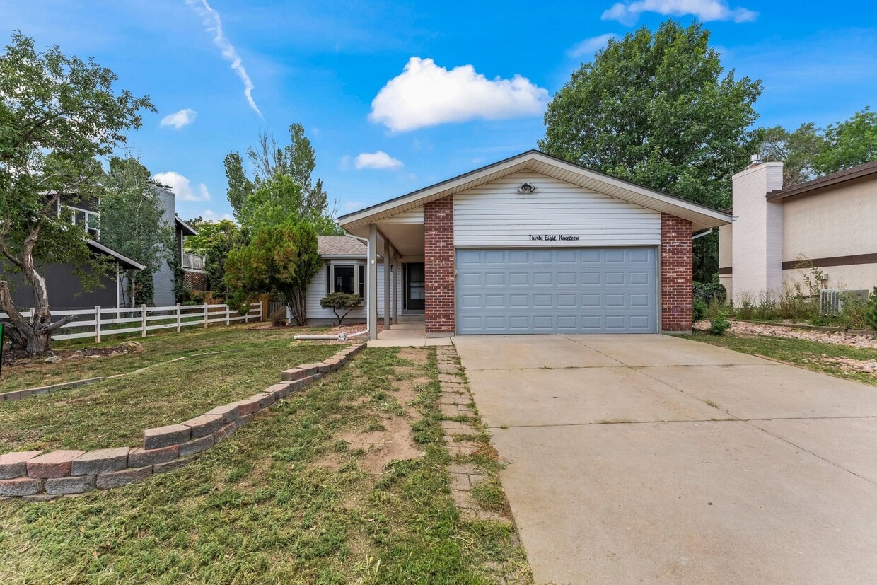 Photo - 3819 Midsummer Ln S (Colorado Springs, CO)