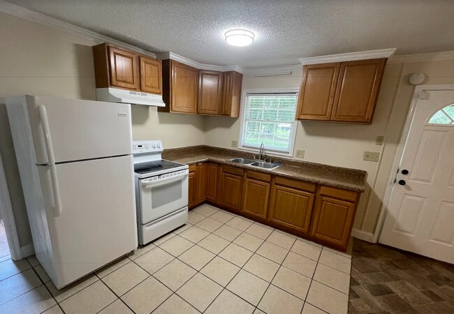 Building Photo - 411 S Audubon Dr