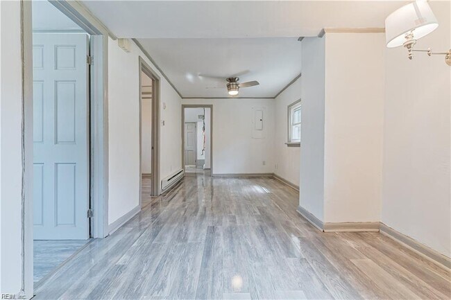 Building Photo - 1126 Modoc Ave