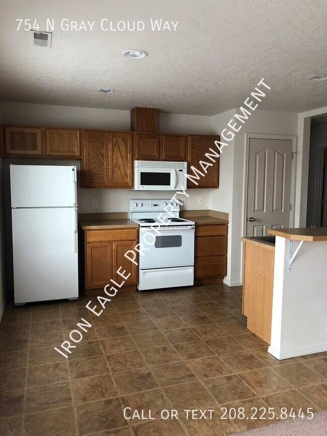 Foto del edificio - 754 N Gray Cloud Way