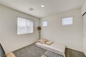 Building Photo - 360 Summer Sparrow Ave