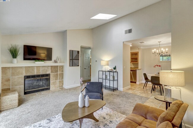 Foto del edificio - 130 Eastridge Dr
