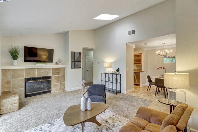 Foto del edificio - 130 Eastridge Dr