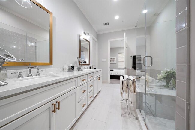 Foto del edificio - 1505 Michigan St