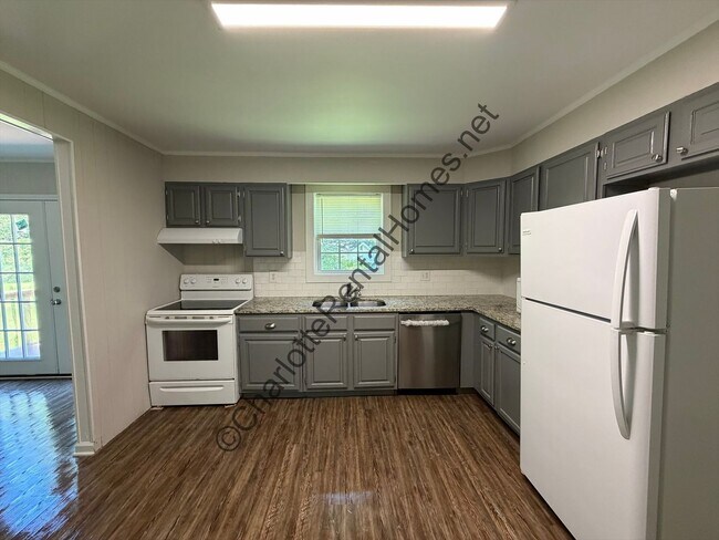 Foto del edificio - Updated one story home less than 10 minutes from Catawba Two Kings Casino