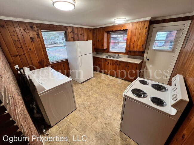Building Photo - 2 br, 1 bath House - 731 Faircloth Avenue