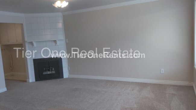 Building Photo - 2886 S 200 E