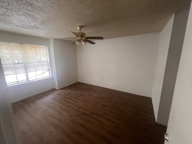 Building Photo - 3482 King Bradford Dr