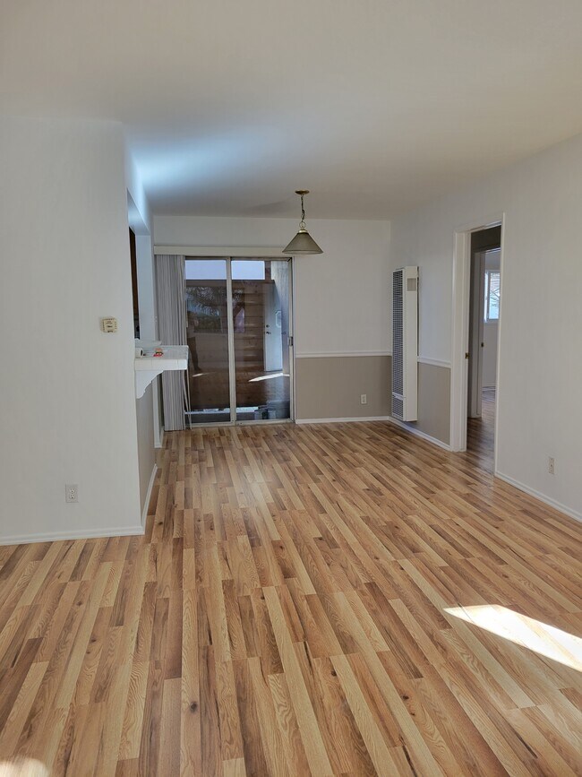 Foto del edificio - 3710 Corinth Ave