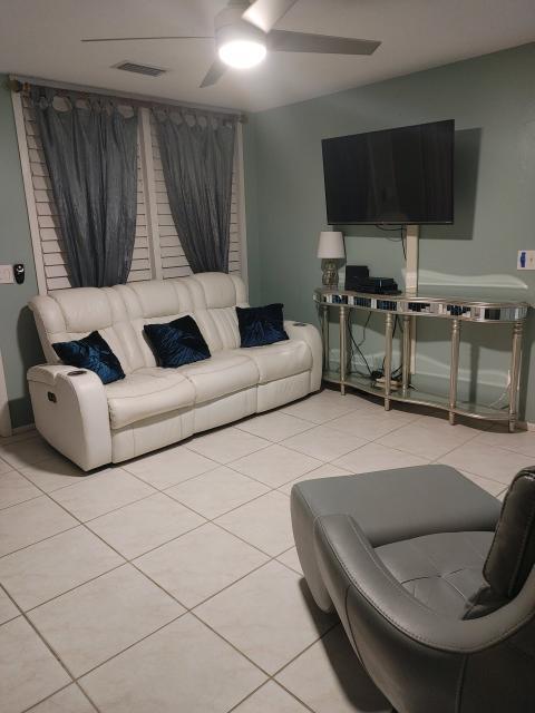 Foto del edificio - 11000 Ocean S Dr