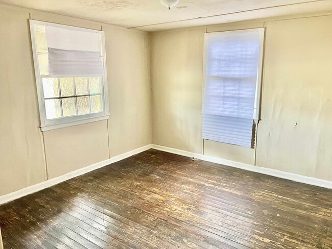 Building Photo - 3322 Greenwell St