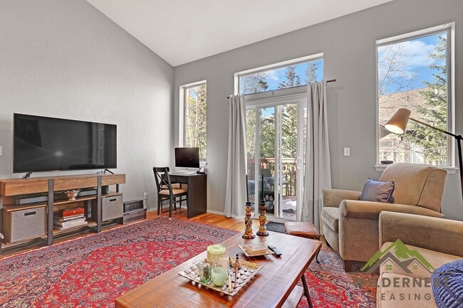 Building Photo - Utilities included- Gorgeous Townhome with Garage