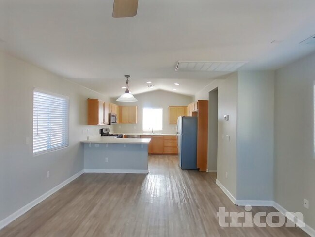 Foto del edificio - 3613 E Carisbrook Dr