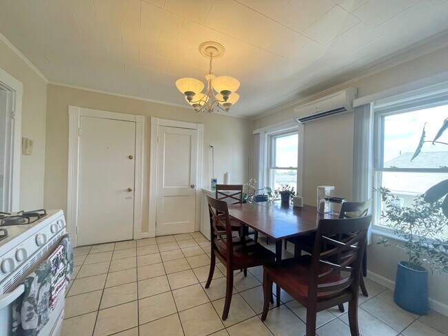 Building Photo - 92-94 Saint Andrew Rd