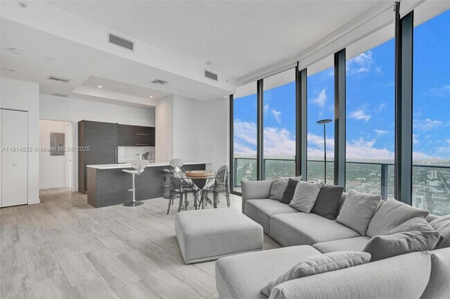 Foto del edificio - 55 SW 9th St