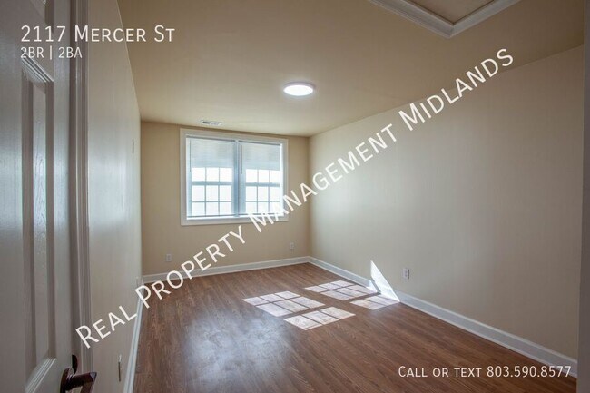 Building Photo - 2117 Mercer St