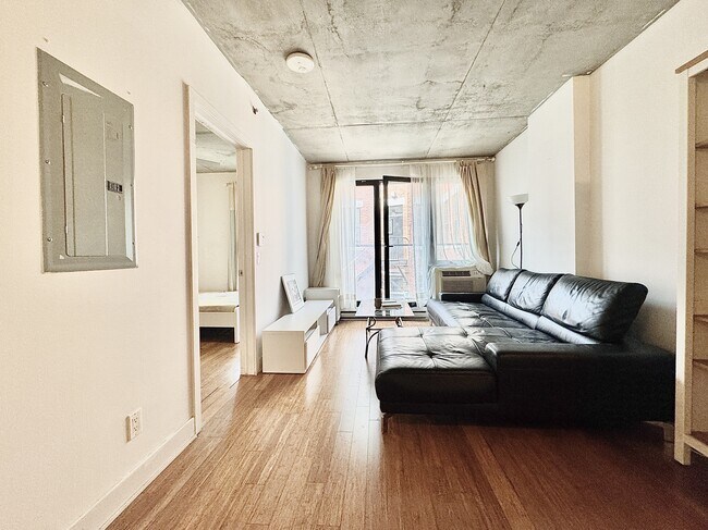 Photo du bâtiment - 1414-1414 Rue Chomedey