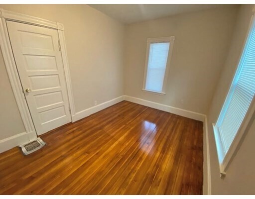 Foto del edificio - 172 Norfolk St