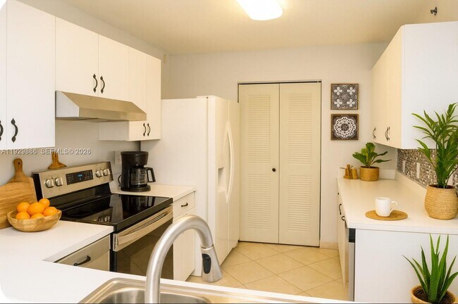 Foto del edificio - 19601 E Country Club Dr