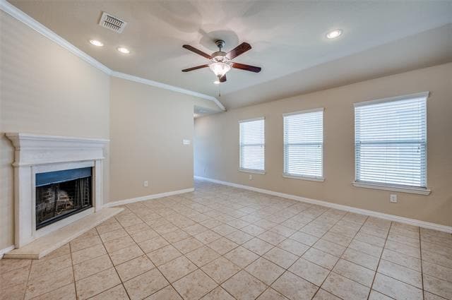 Building Photo - 15917 Alvarado Dr